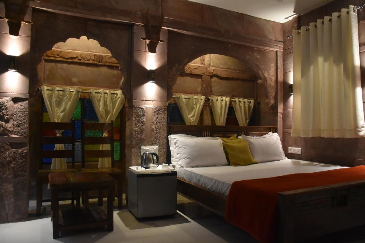 The Kutumb Villa - A Heritage Home Stay Джодпур Екстериор снимка