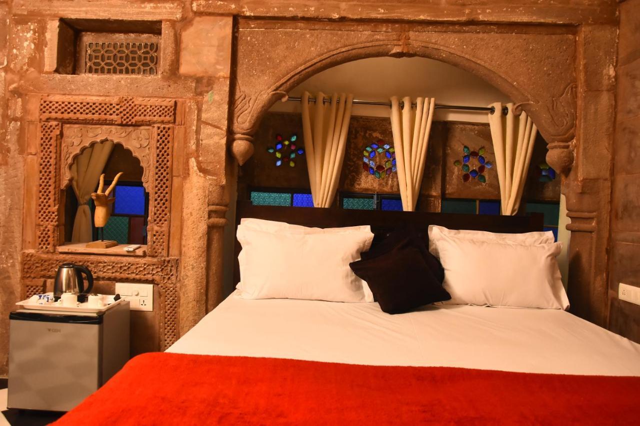 The Kutumb Villa - A Heritage Home Stay Джодпур Екстериор снимка